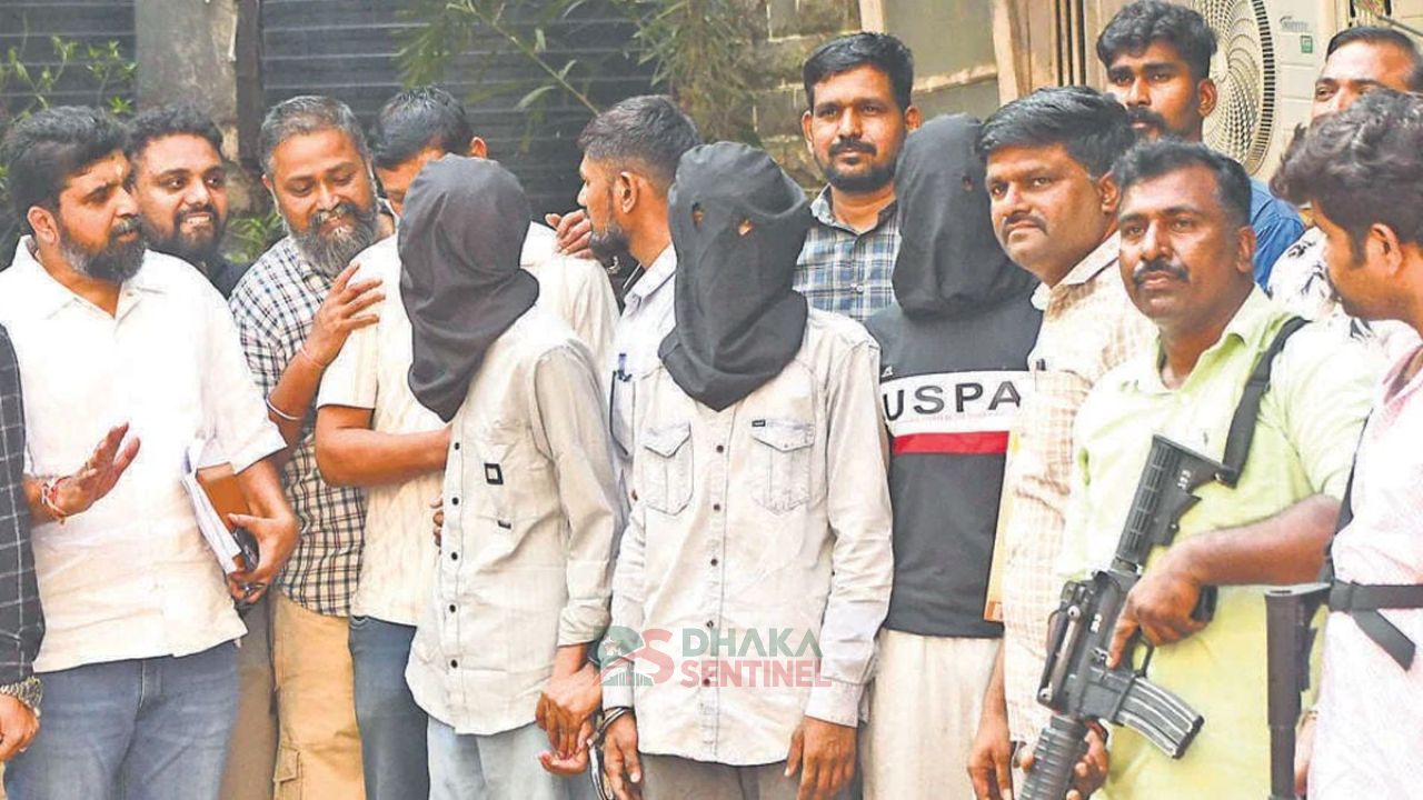 শুধু টাইগার নয়, নজরদারিতে ছিল আরও তিন বলিউড সুপারস্টার