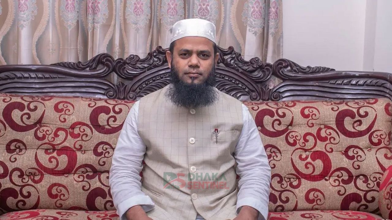 প্রধানমন্ত্রীর সঙ্গে জাপান যাচ্ছেন হেফাজত নেতা আজিজুল হক