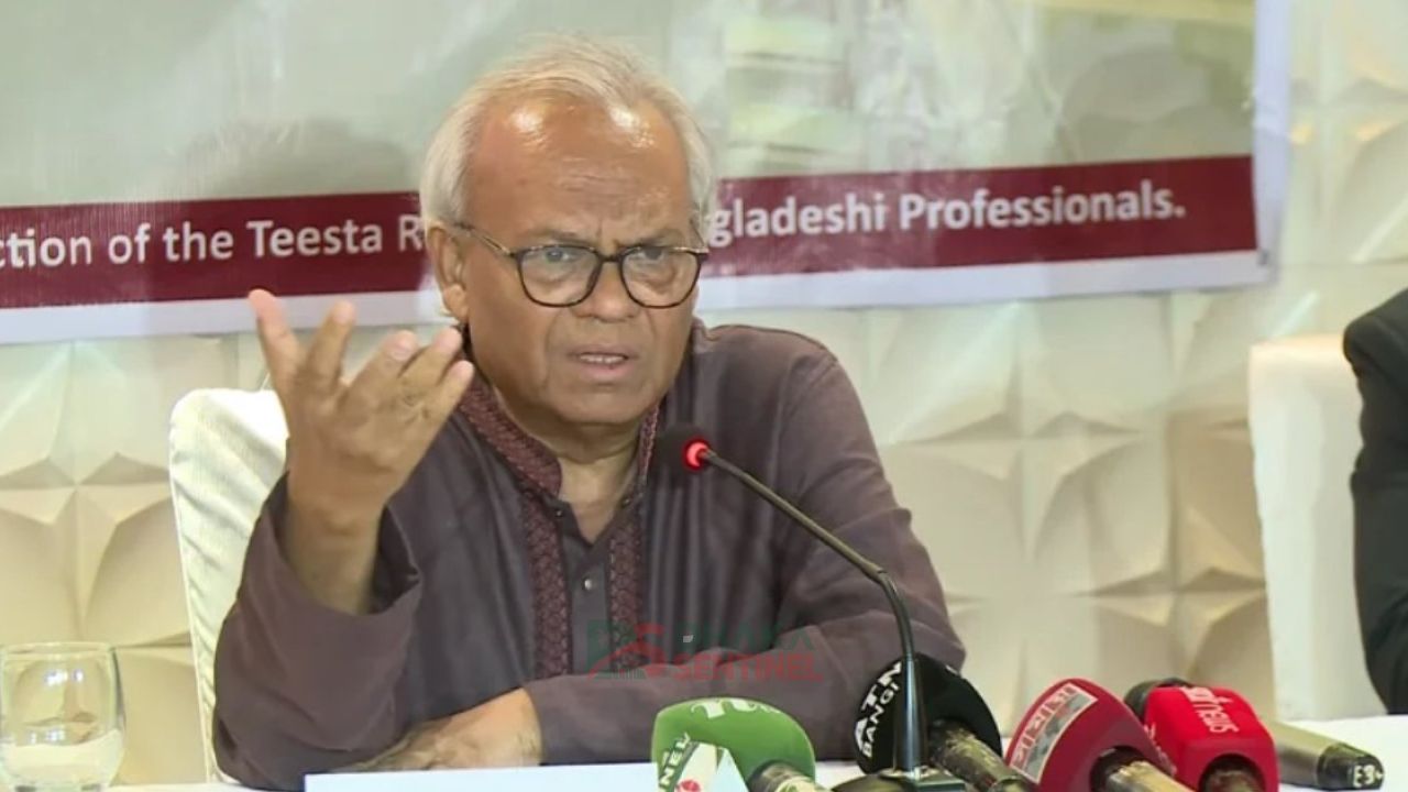 পানির ন্যায্য হিস্যা আদায়ে নরম সুরে কথা বলে লাভ নেই: রিজভী