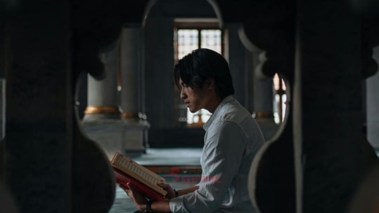 ঘরে বসে ইসলাম শিক্ষা: কী পড়বেন, কীভাবে পড়বেন